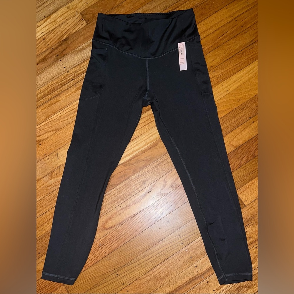 NEW WITH TAGS Victoria’s Secret Workout Leggings